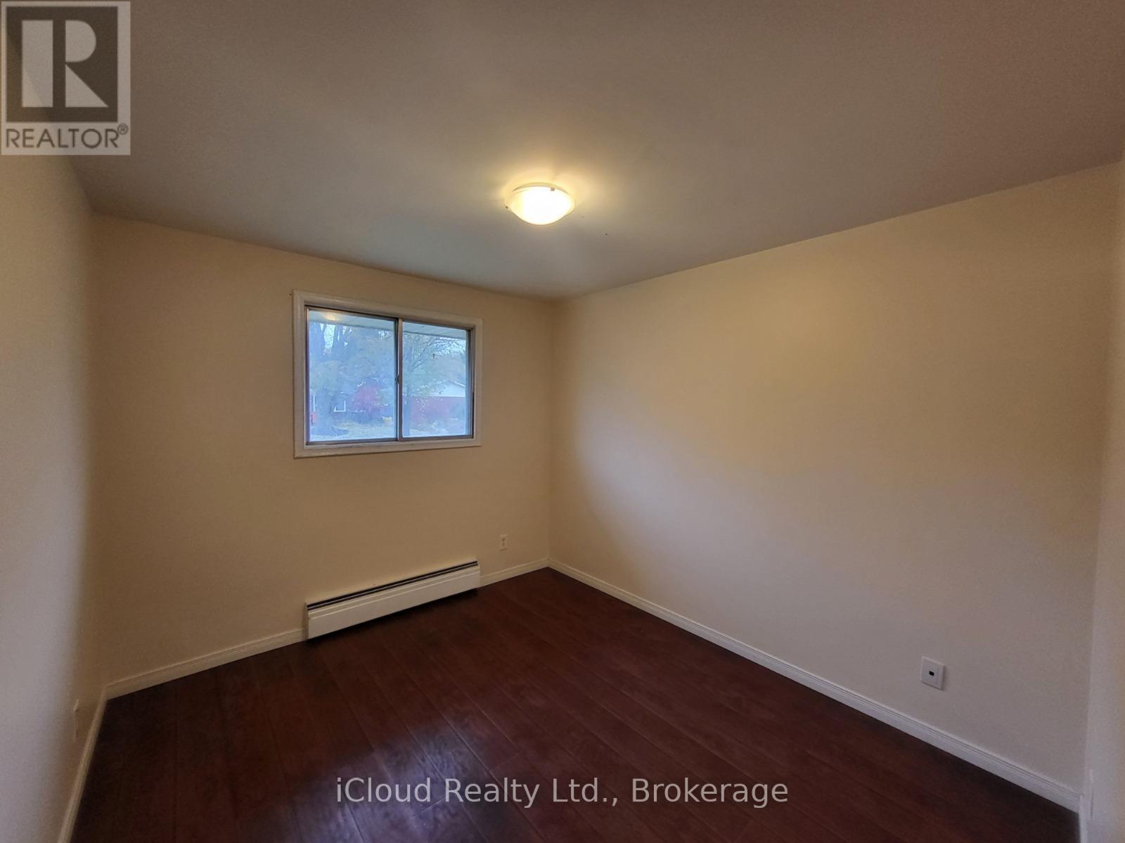 536 Glen Forrest Boulevard, Waterloo, ON - Indoor Photo Showing Other Room
