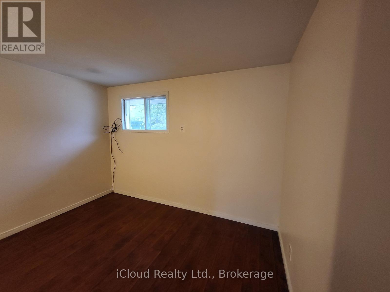 536 Glen Forrest Boulevard, Waterloo, ON - Indoor Photo Showing Other Room