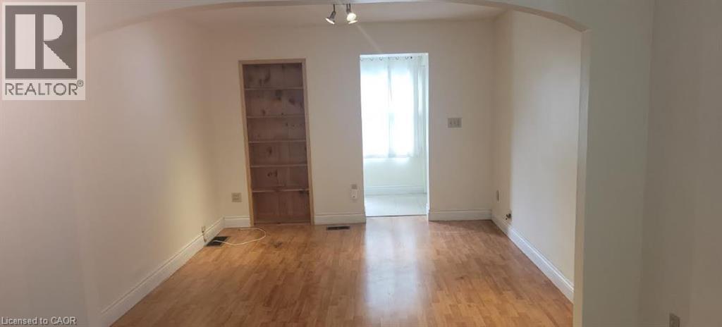 51 East 16Th Street, Hamilton, ON - Indoor Photo Showing Other Room