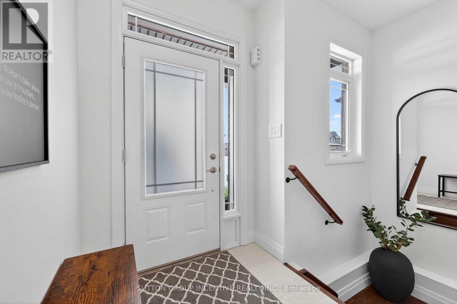 142 Ritchie Crescent, Springwater, ON - Indoor Photo Showing Other Room