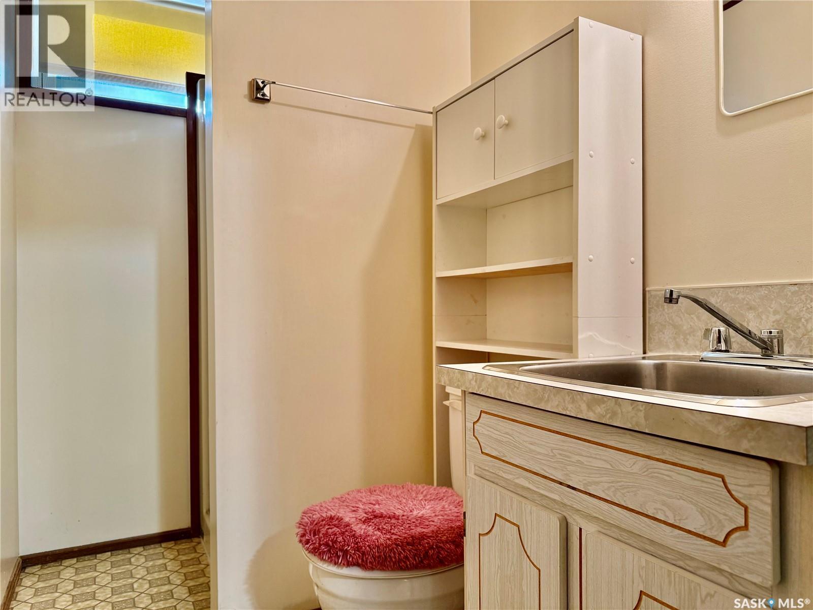 1107 Centennial Way, Humboldt, SK - Indoor