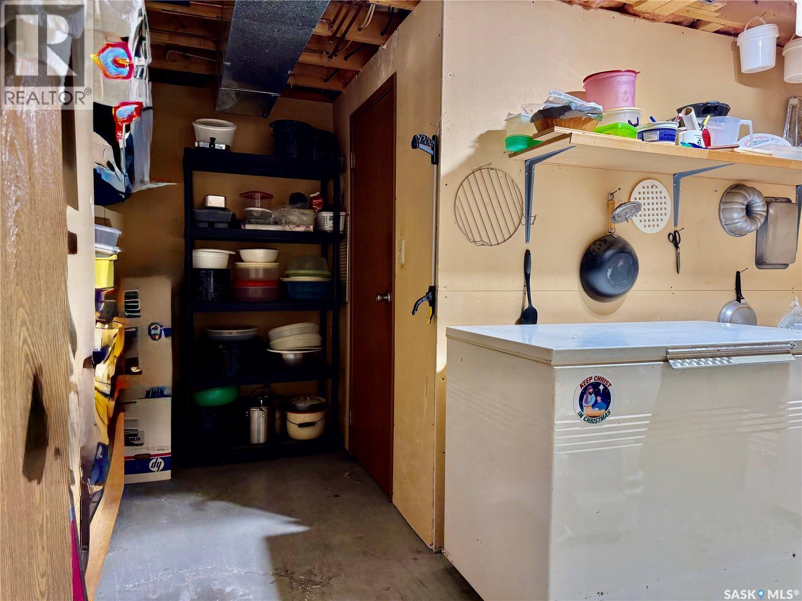 1107 Centennial Way, Humboldt, SK - Indoor