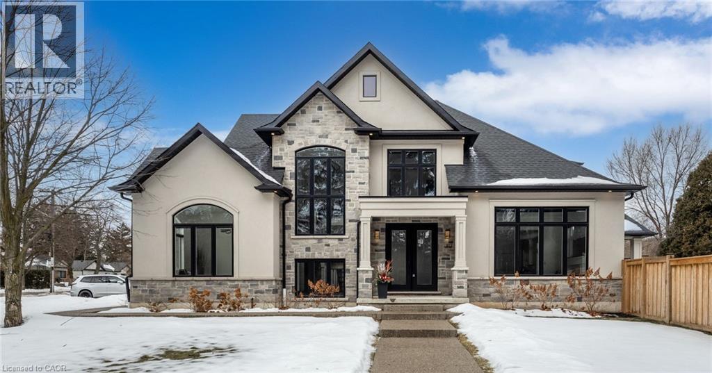 817 King Road, Burlington, ON - Outdoor With Facade