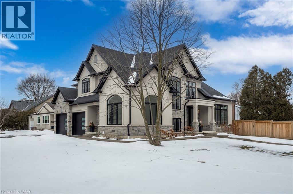 817 King Road, Burlington, ON - Outdoor With Facade