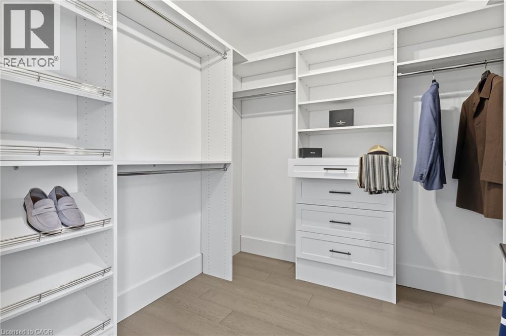 817 King Road, Burlington, ON - Indoor With Storage