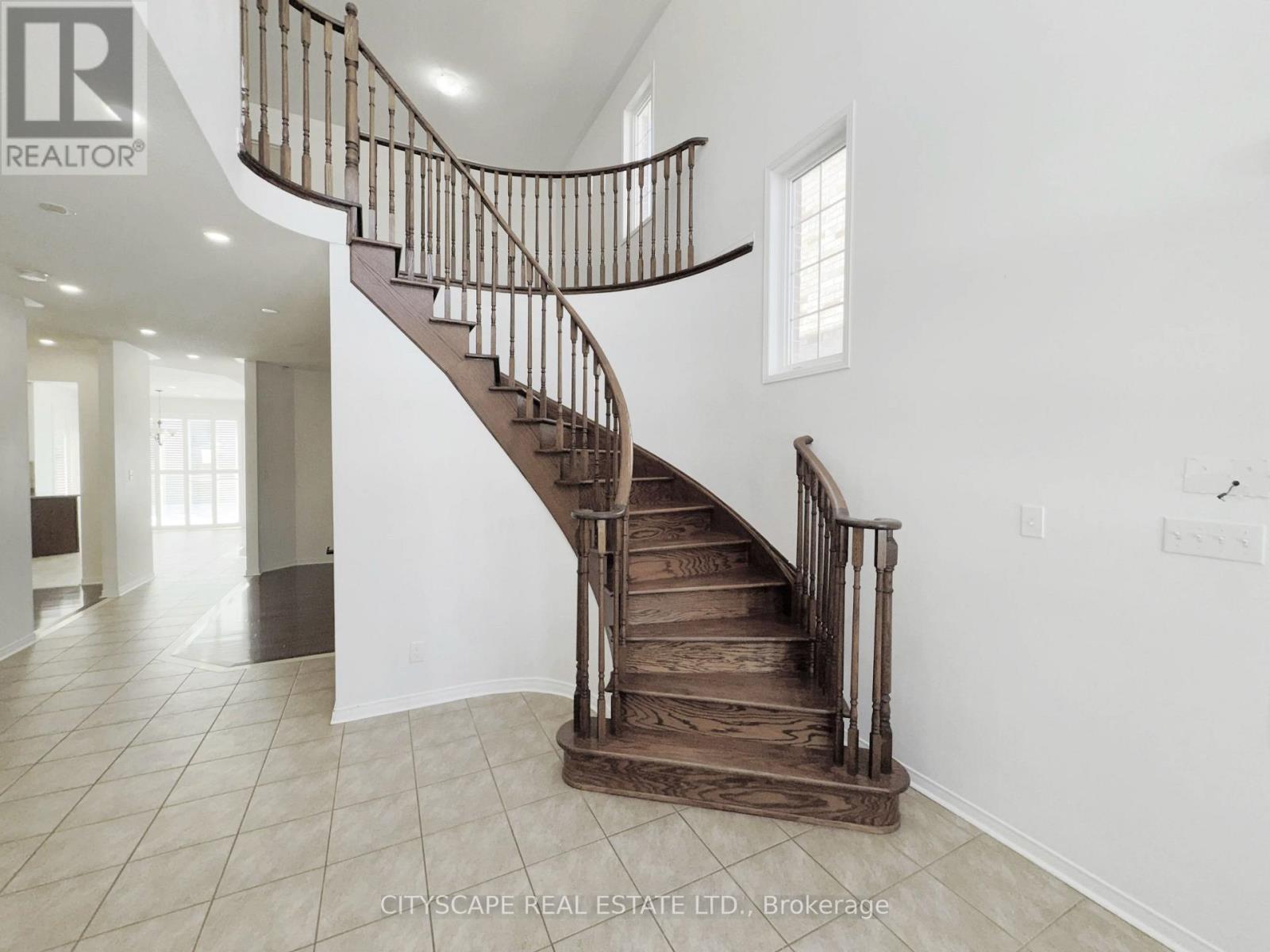 Stairs to 2nd Floor - 5476 Freshwater Drive, Mississauga, ON - Indoor Photo Showing Other Room