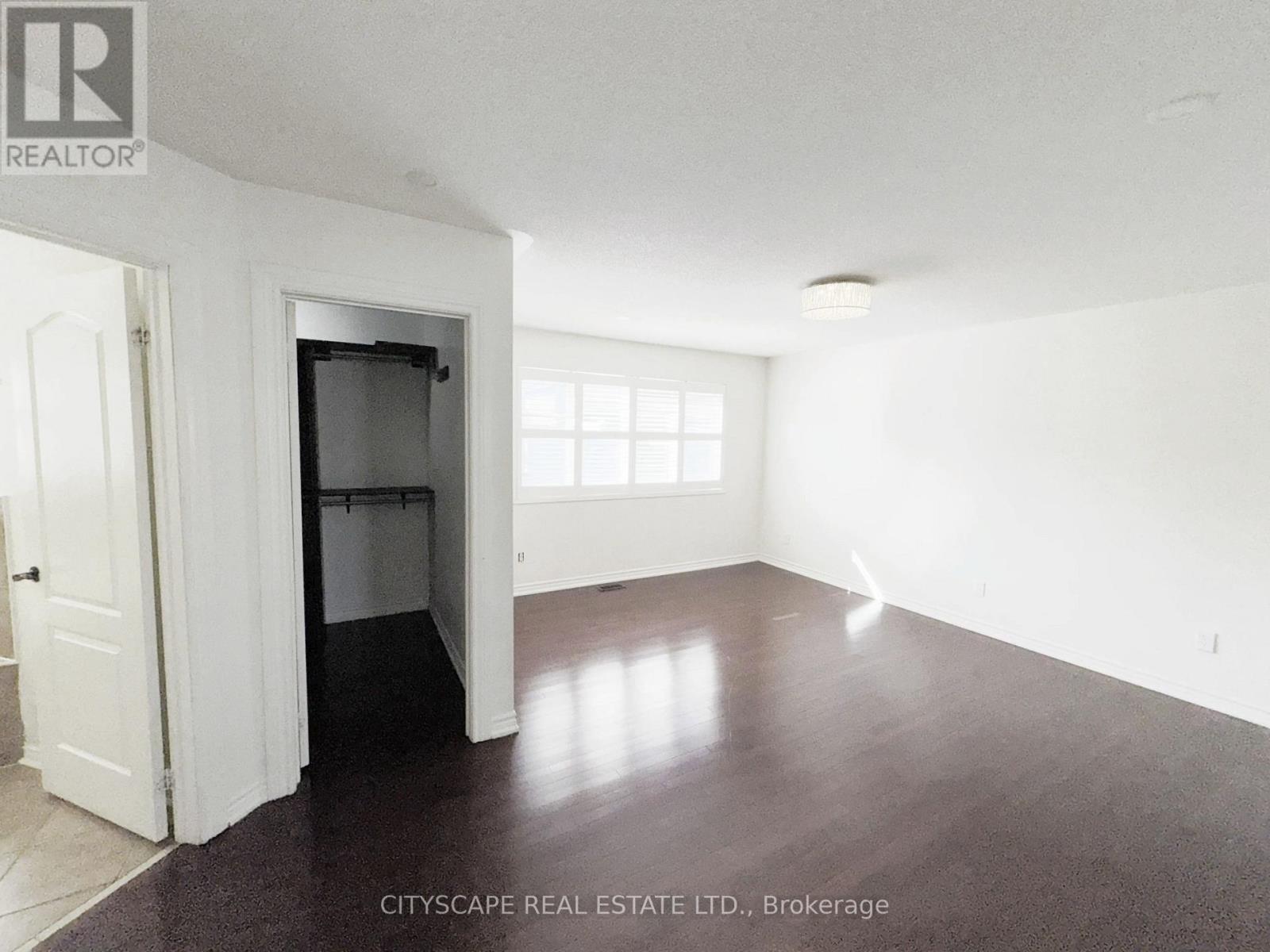 Primary Bedroom - 5476 Freshwater Drive, Mississauga, ON - Indoor Photo Showing Other Room