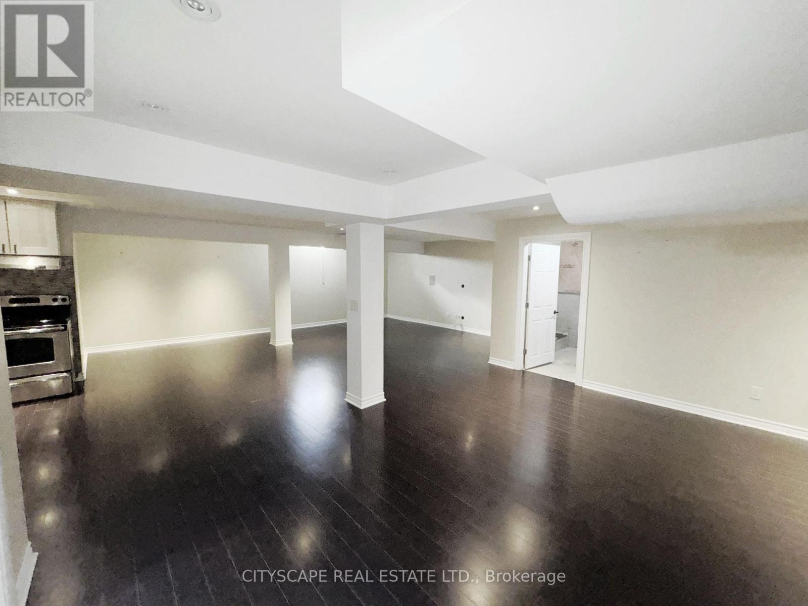 Basement Large Rec Room - 5476 Freshwater Drive, Mississauga, ON - Indoor