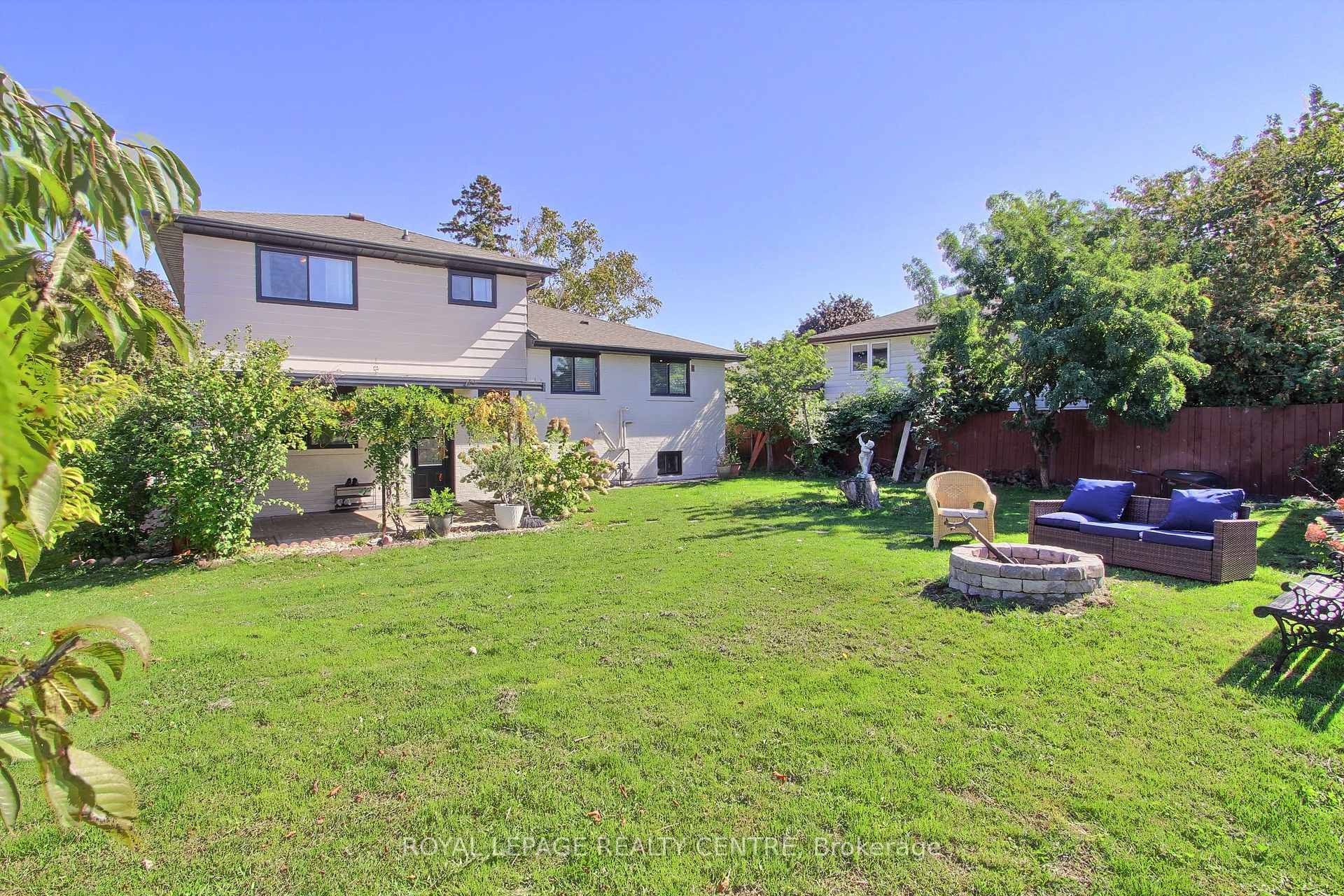 2039 Davebrook Road, Mississauga, ON - Outdoor