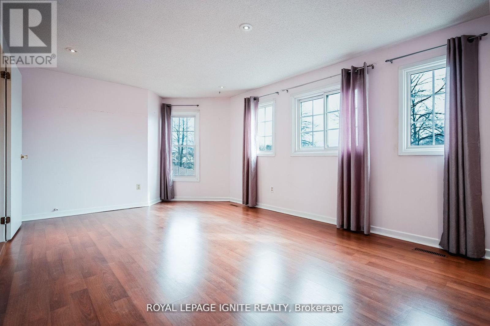 265 Wright Crescent, Ajax, ON - Indoor Photo Showing Other Room