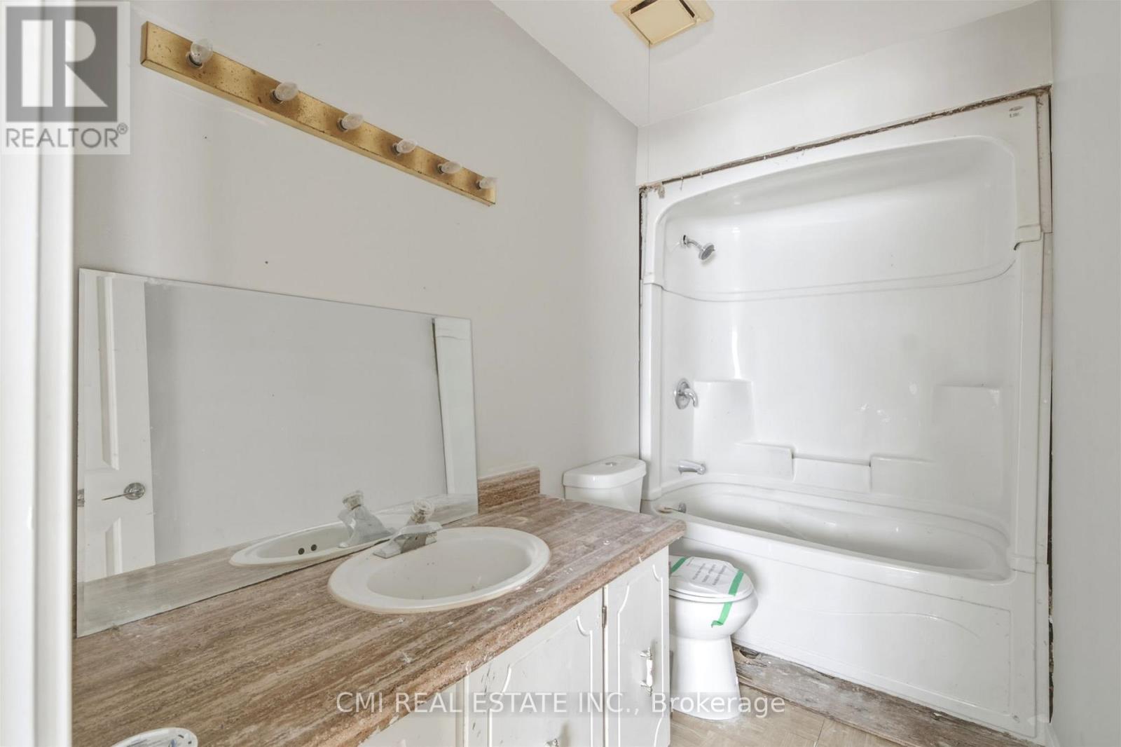 47 Carter Drive, Brampton, ON - Indoor Photo Showing Bathroom