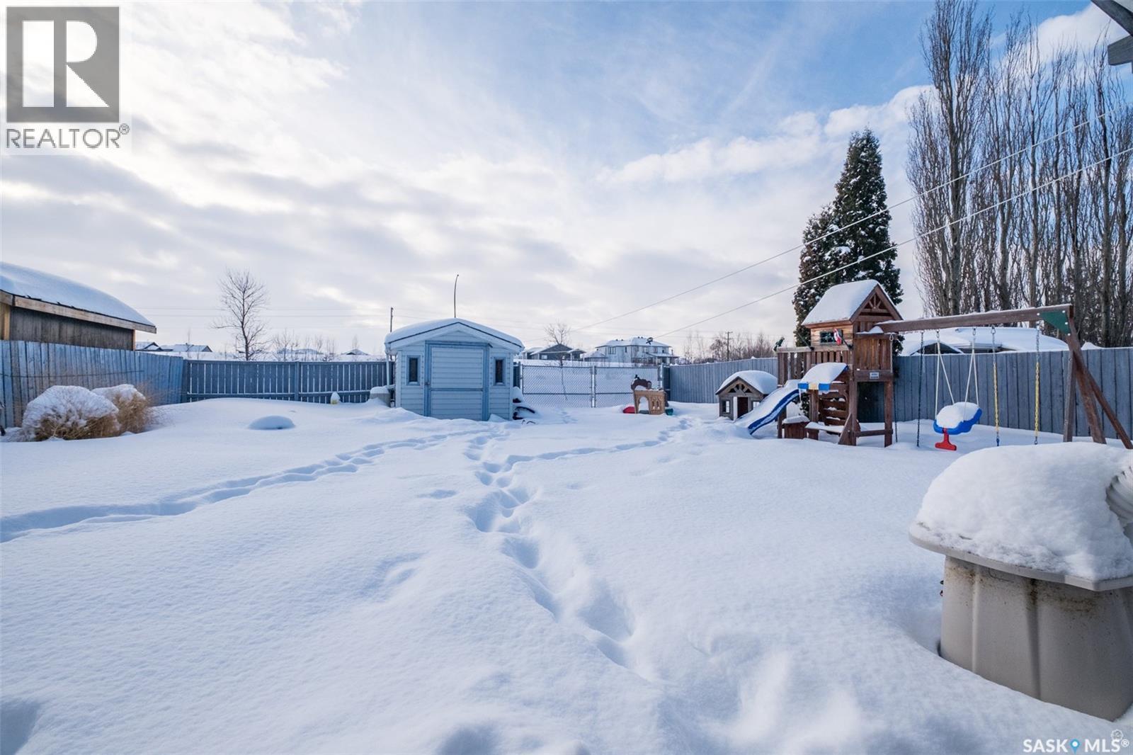 1723 Allbright Crescent, Prince Albert, SK - Outdoor