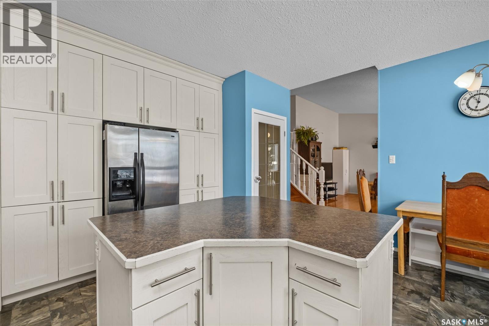 1723 Allbright Crescent, Prince Albert, SK - Indoor Photo Showing Kitchen