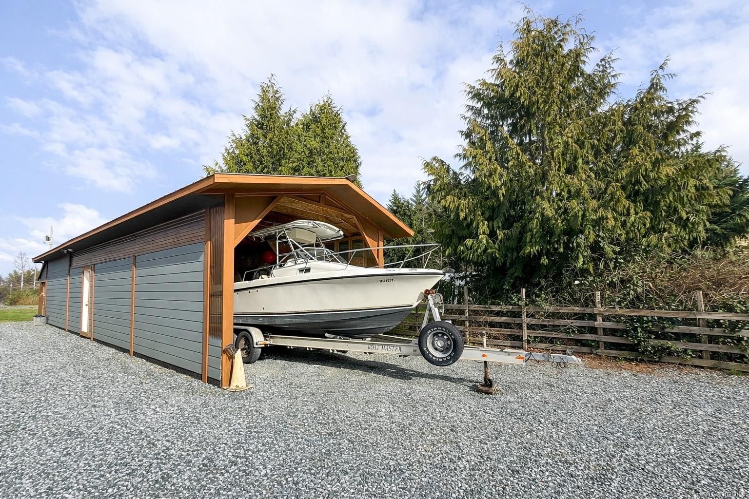 1101 Ewen Rd, Hyde Creek, BC
