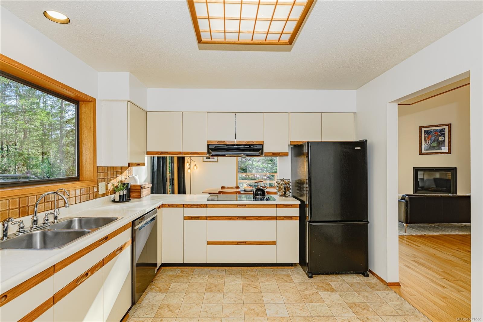 392 Langs Rd, Salt Spring, BC