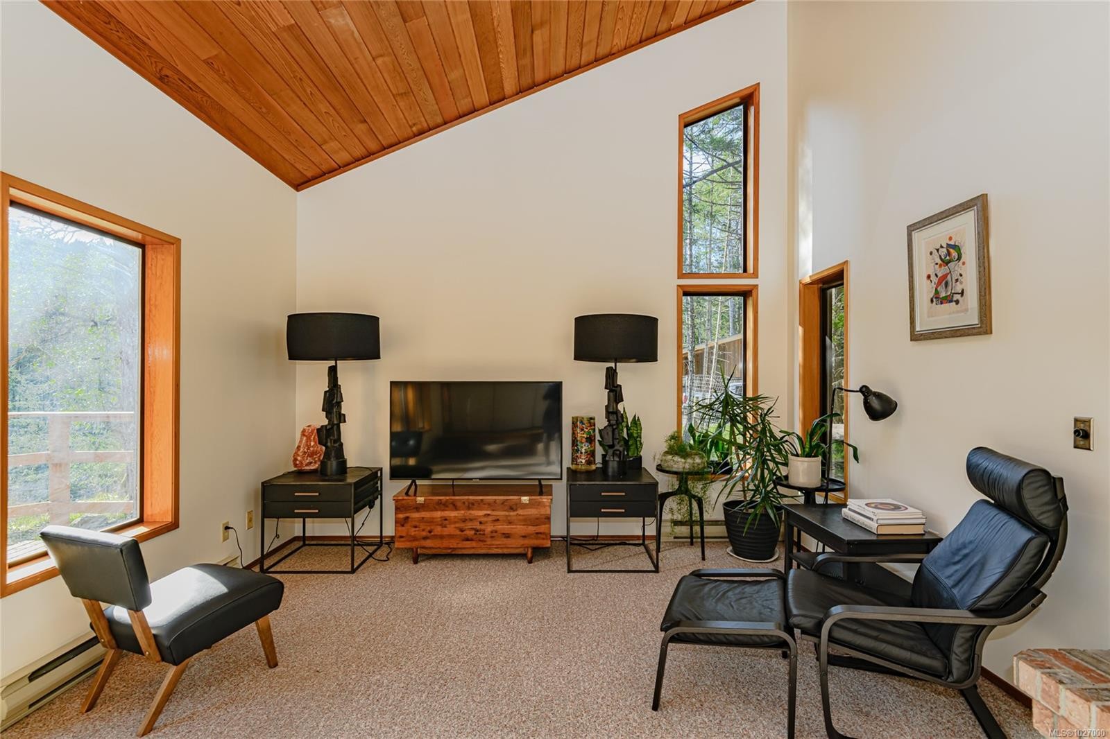 392 Langs Rd, Salt Spring, BC