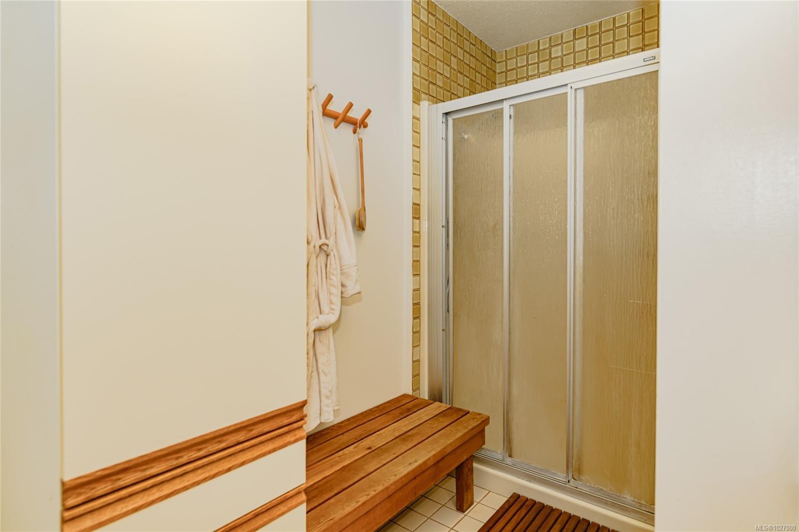 392 Langs Rd, Salt Spring, BC