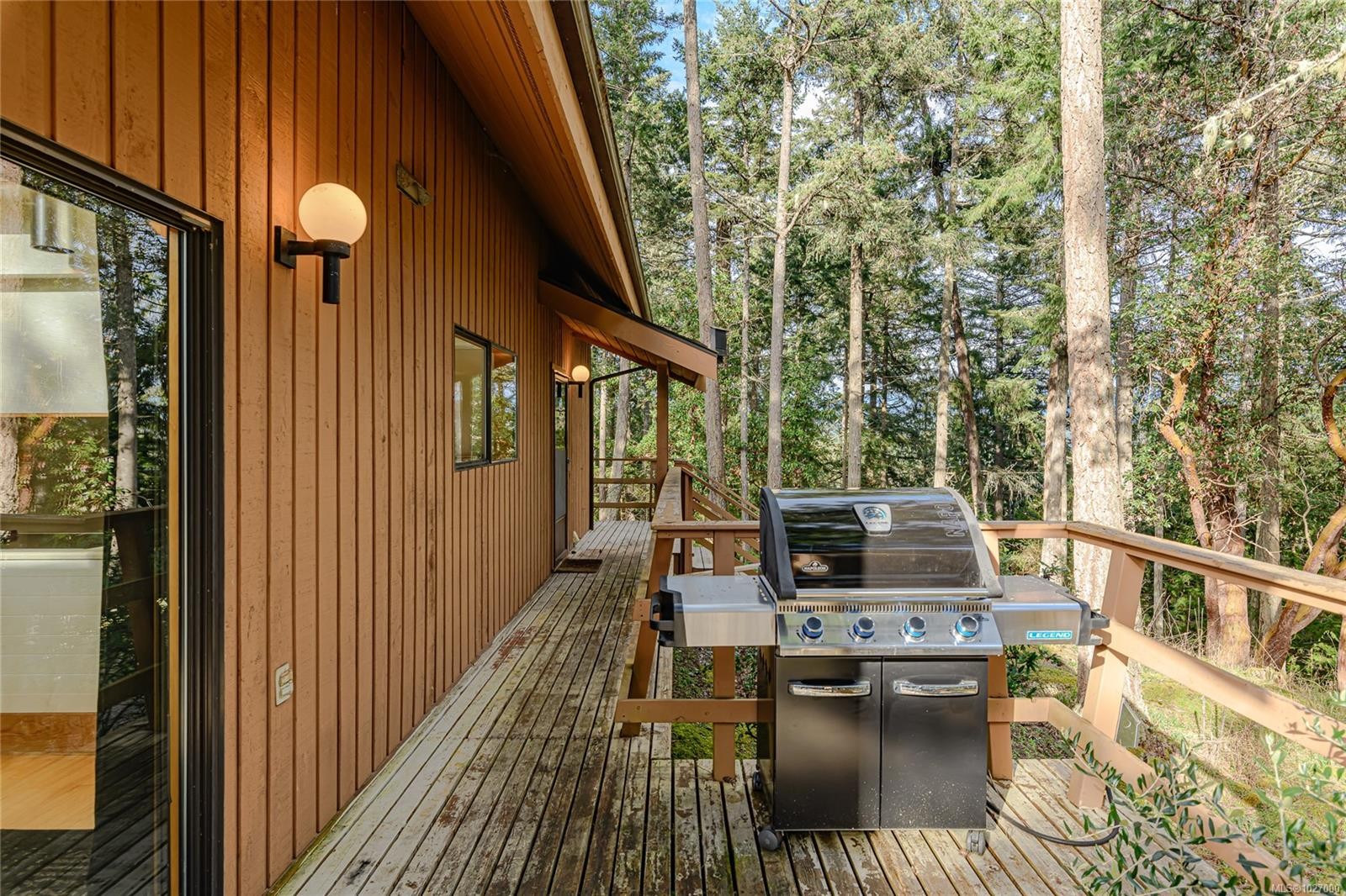 392 Langs Rd, Salt Spring, BC