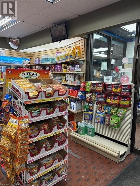 2031 Lakeshore Road, Burlington, ON