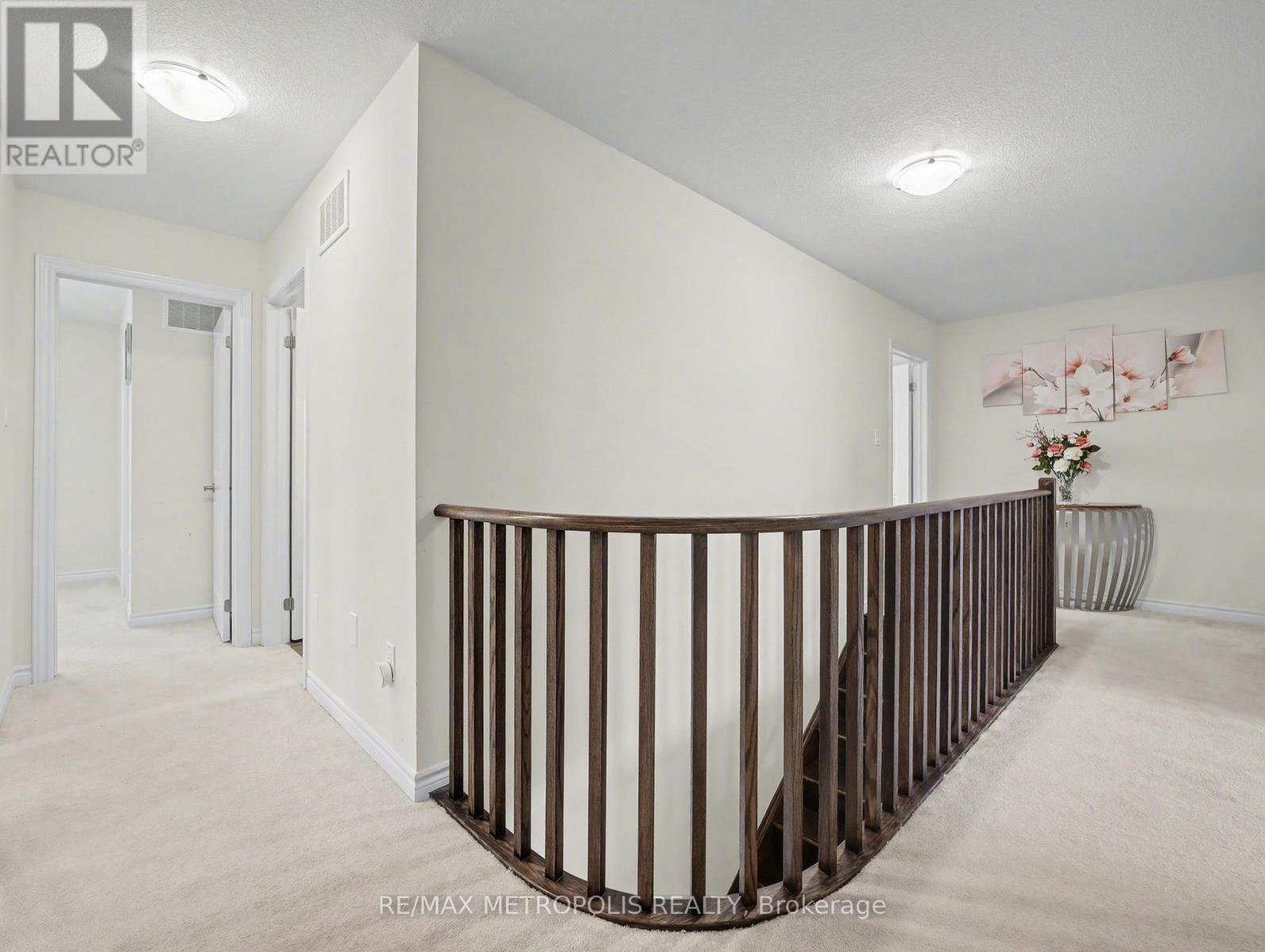 9 Frontier Drive, Thorold, ON - Indoor Photo Showing Other Room