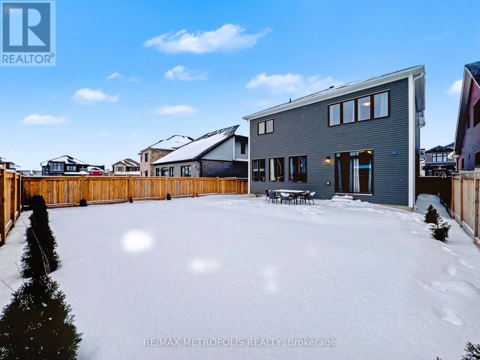 9 Frontier Drive, Thorold, ON - Outdoor