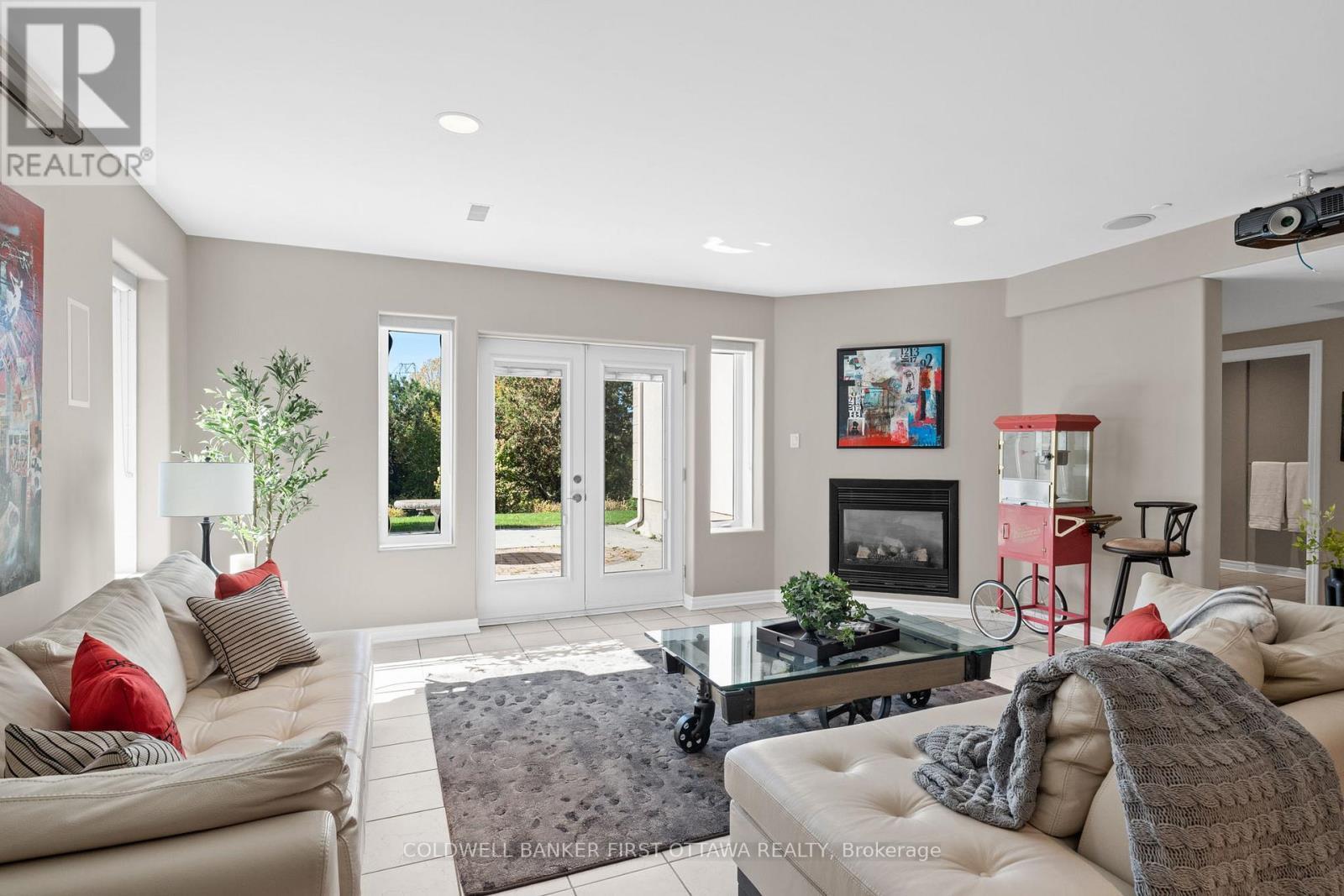 358 River Road, Ottawa, ON - Indoor Photo Showing Living Room With Fireplace
