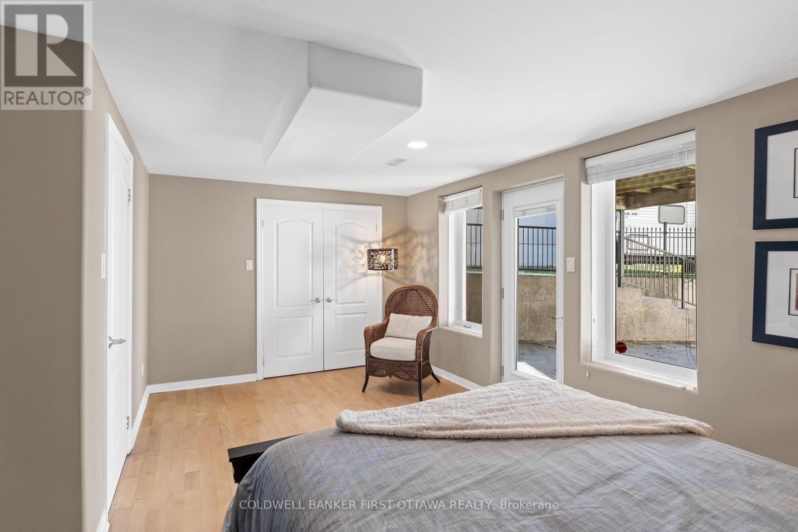 358 River Road, Ottawa, ON - Indoor Photo Showing Bedroom