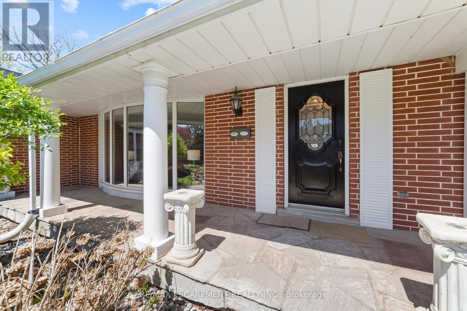 1411 Beaufort Drive, Burlington, ON - Outdoor With Exterior