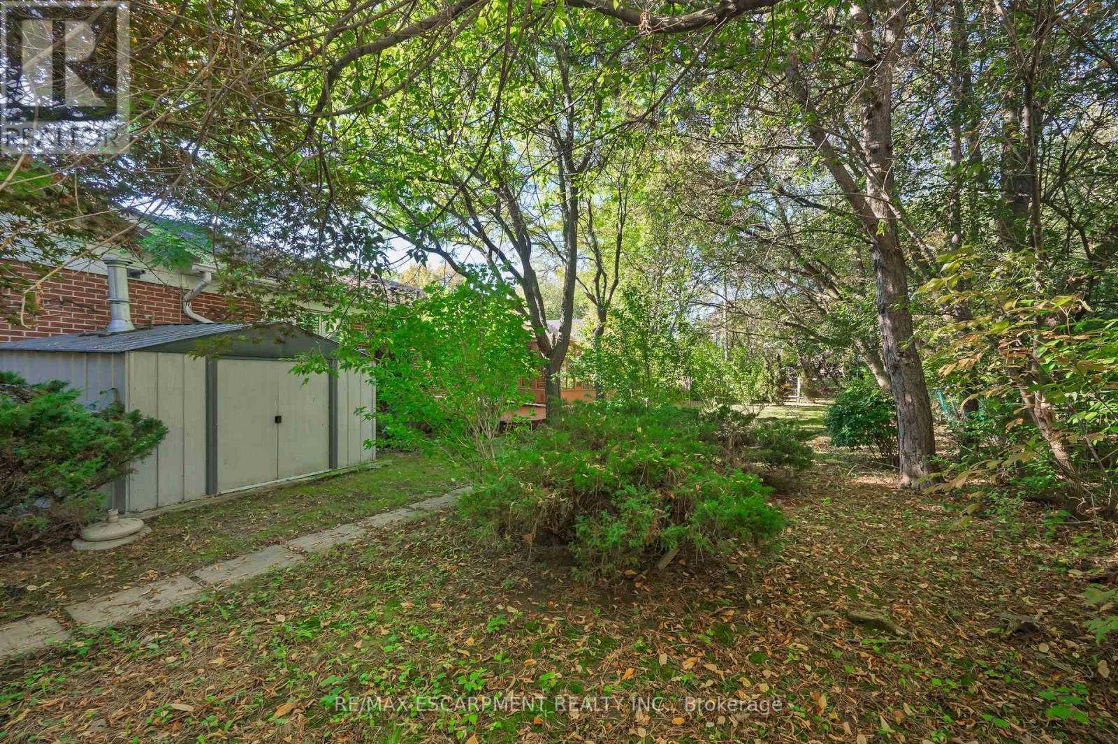 1411 Beaufort Drive, Burlington, ON - Outdoor