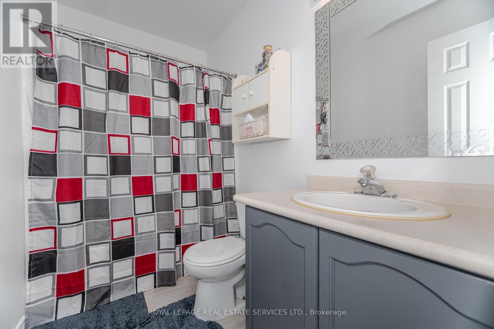 6 - 430 Mapleview Drive E, Barrie, ON - Indoor Photo Showing Bathroom