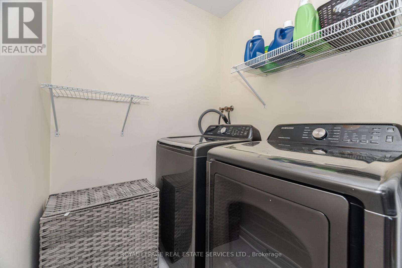 6 - 430 Mapleview Drive E, Barrie, ON - Indoor Photo Showing Laundry Room