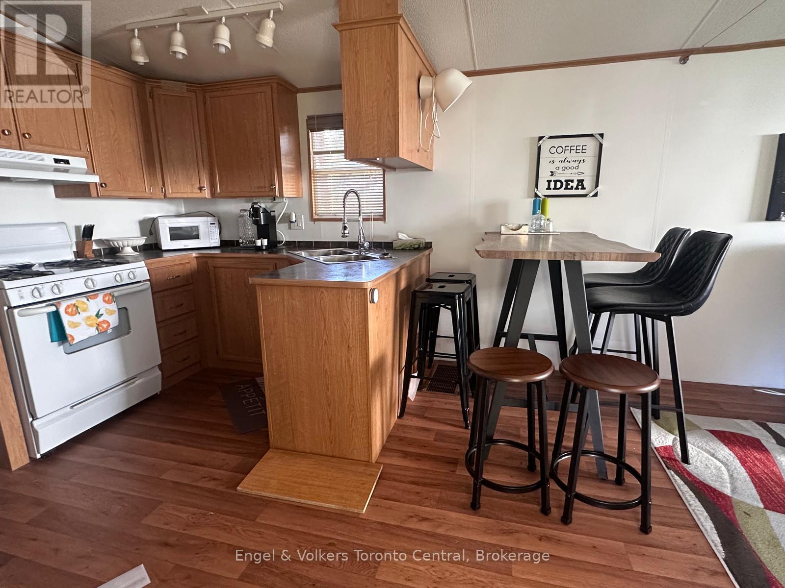 E7 - 7489 Sideroad 5 E, Wellington North, ON