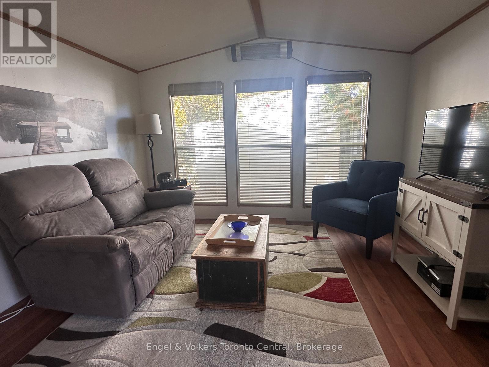 E7 - 7489 Sideroad 5 E, Wellington North, ON