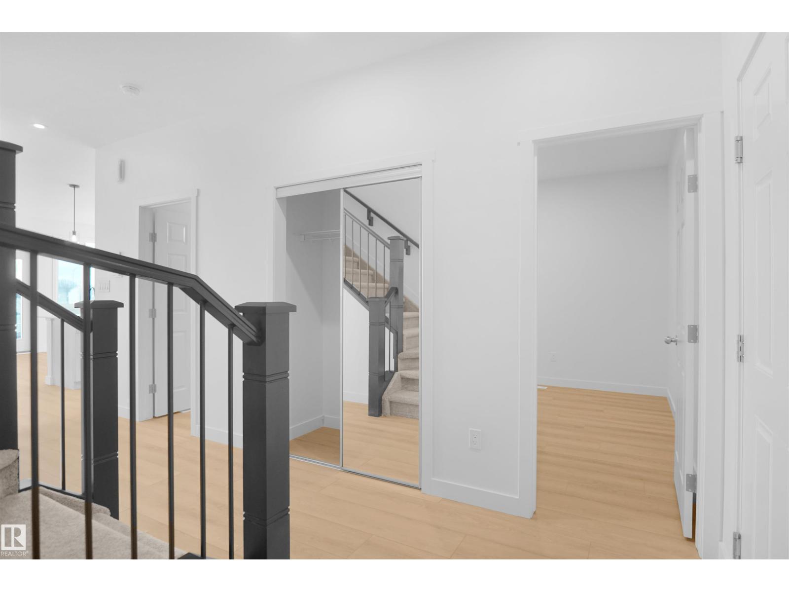 2120 210 St Nw, Edmonton, AB - Indoor Photo Showing Other Room