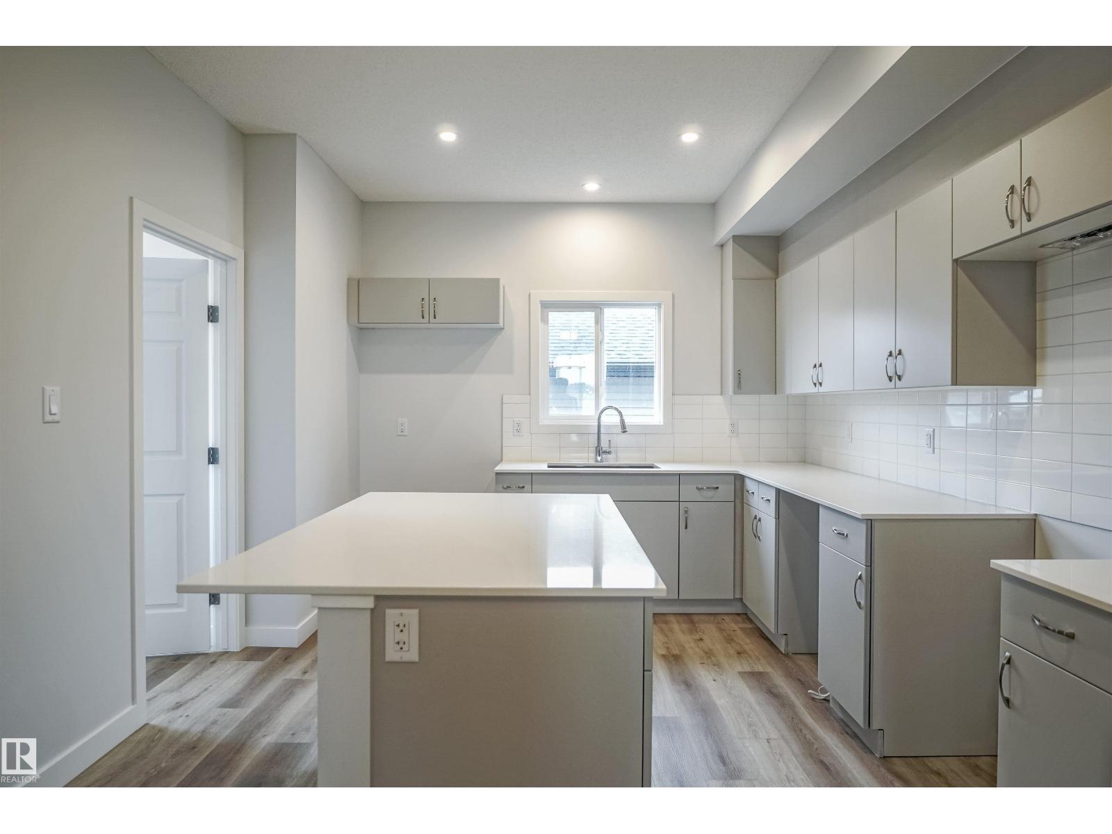 119 Copperhaven Dr, Spruce Grove, AB - Indoor Photo Showing Kitchen