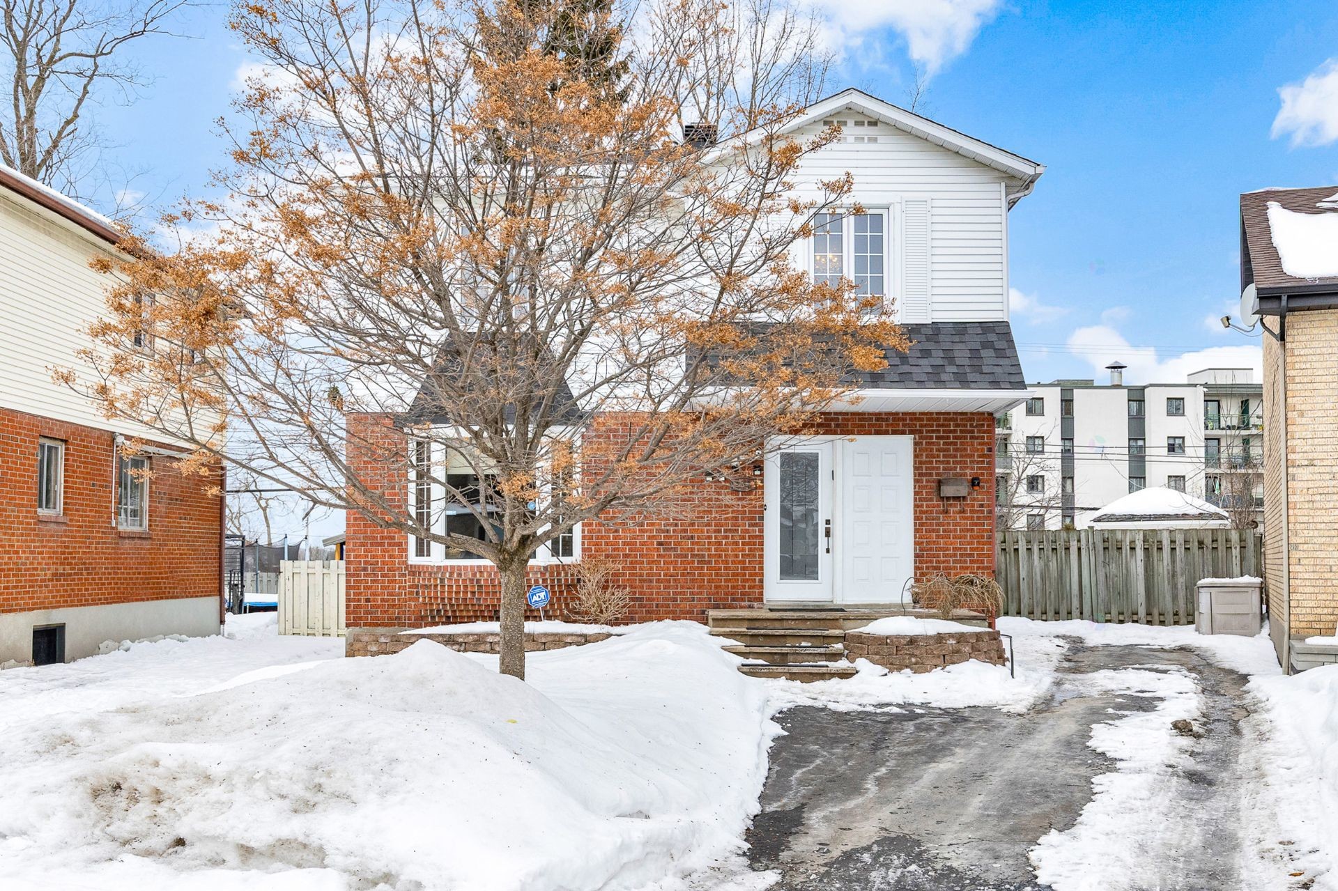 Street - 248 Rue Hebert, Dollard-Des-Ormeaux, QC - Outdoor