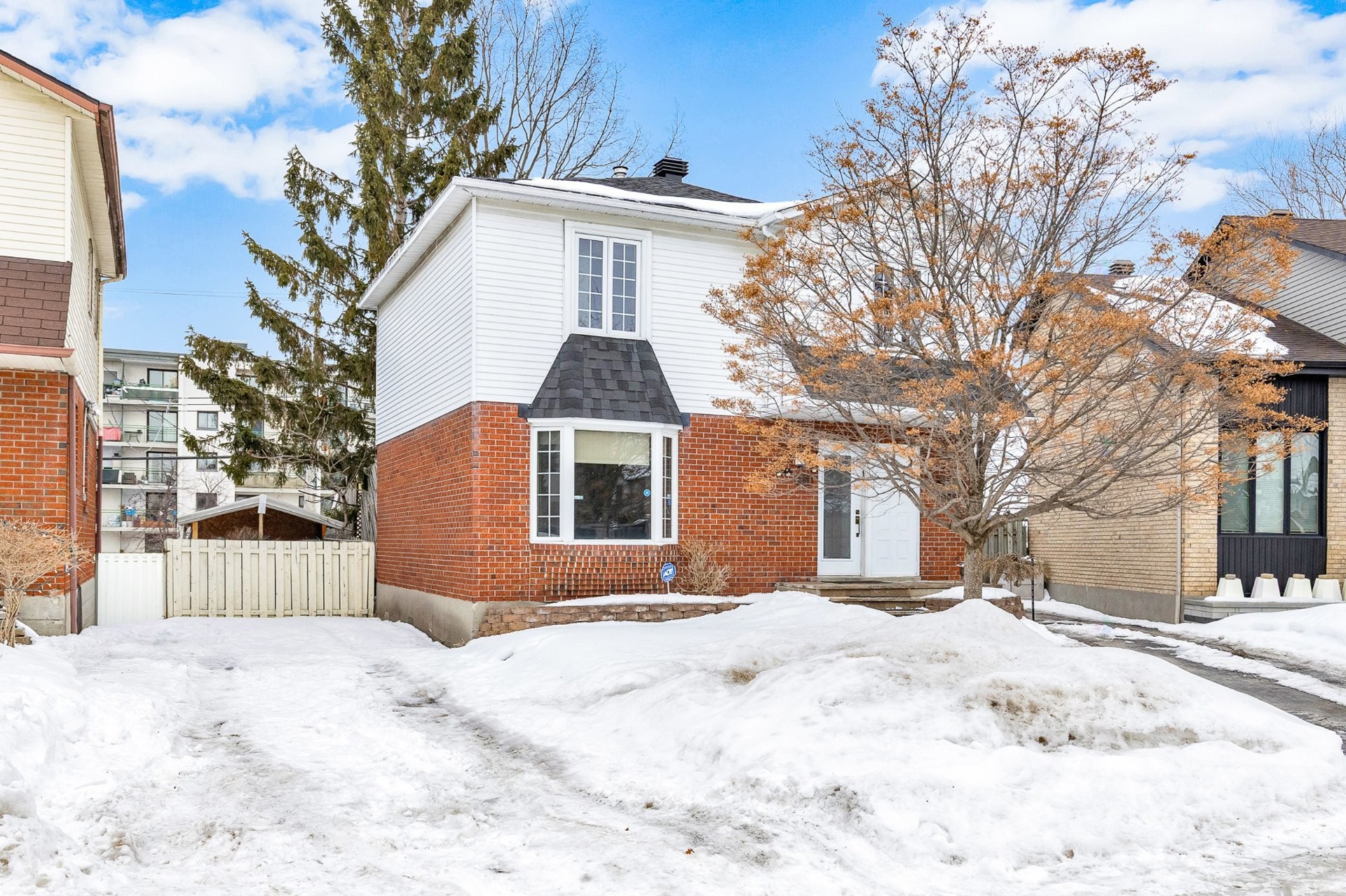 Street - 248 Rue Hebert, Dollard-Des-Ormeaux, QC - Outdoor