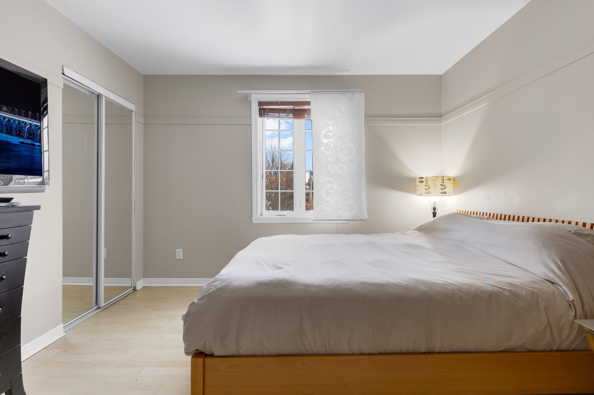 Bedroom - 248 Rue Hebert, Dollard-Des-Ormeaux, QC - Indoor Photo Showing Bedroom