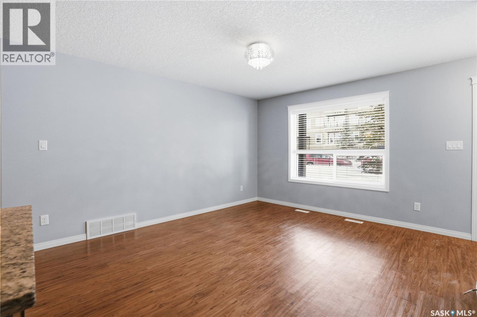 116 125 Willis Crescent, Saskatoon, SK - Indoor Photo Showing Other Room