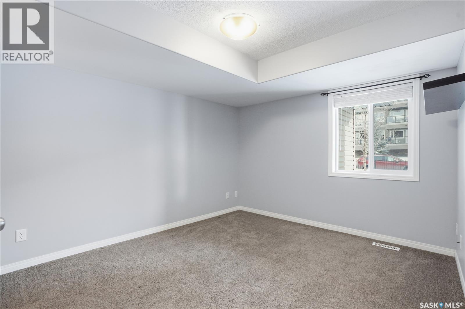 116 125 Willis Crescent, Saskatoon, SK - Indoor Photo Showing Other Room