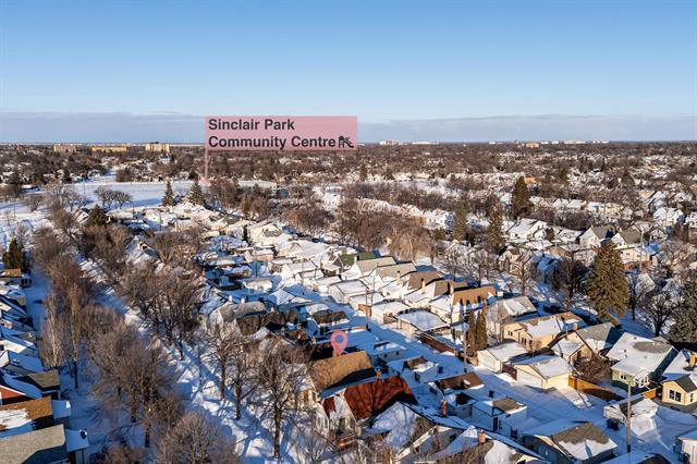 389 Cairnsmore St, Winnipeg, MB