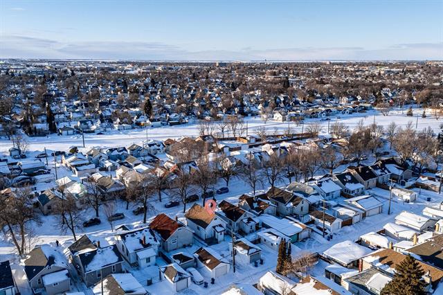 389 Cairnsmore St, Winnipeg, MB