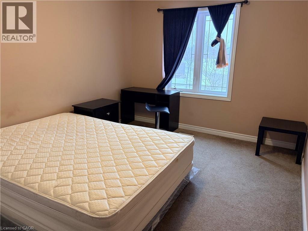 212 Westfield Place, Waterloo, ON - Indoor Photo Showing Bedroom