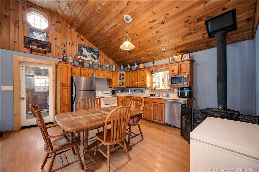 18 Church Hill Rd, Elgin, NB