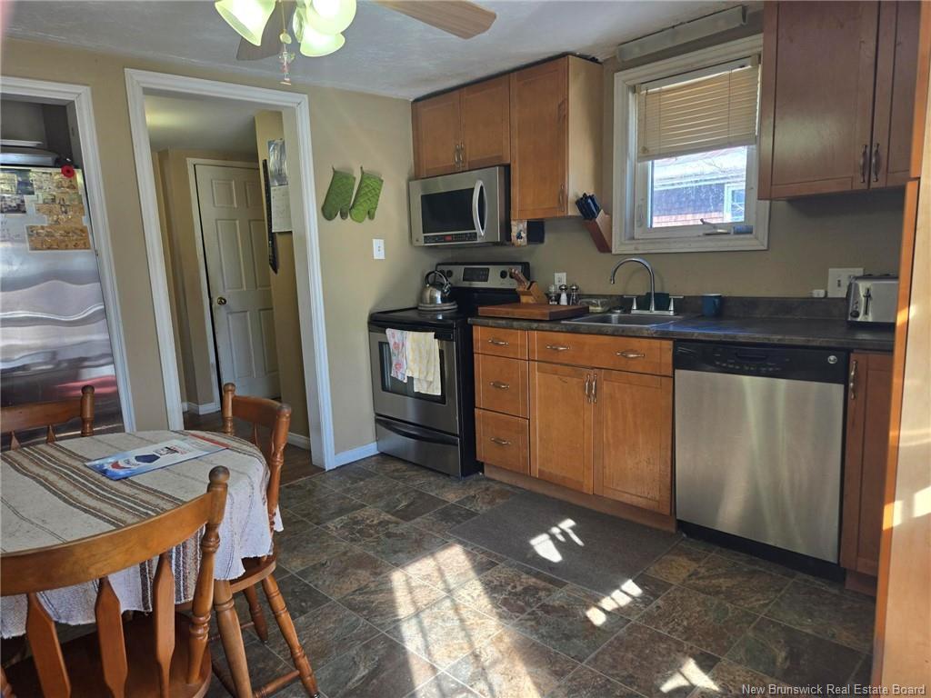 20 Wayne Ave, Moncton, NB