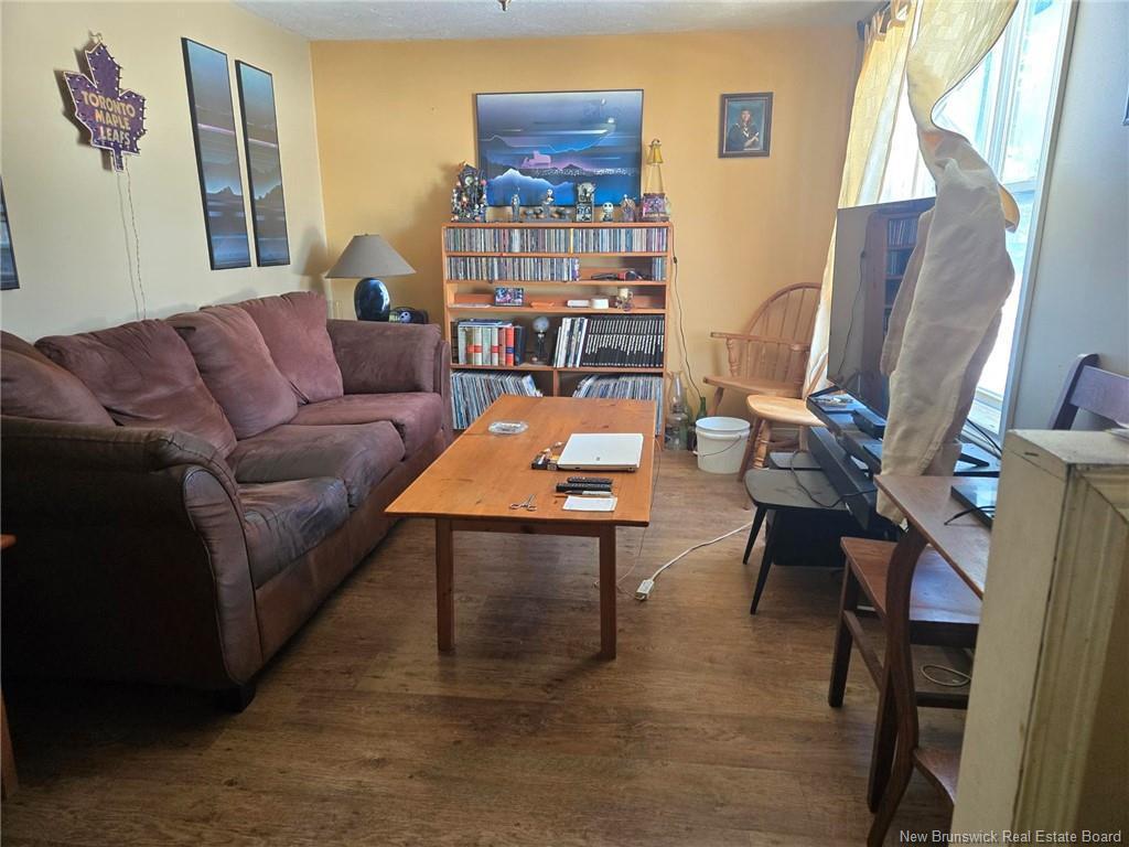 20 Wayne Ave, Moncton, NB