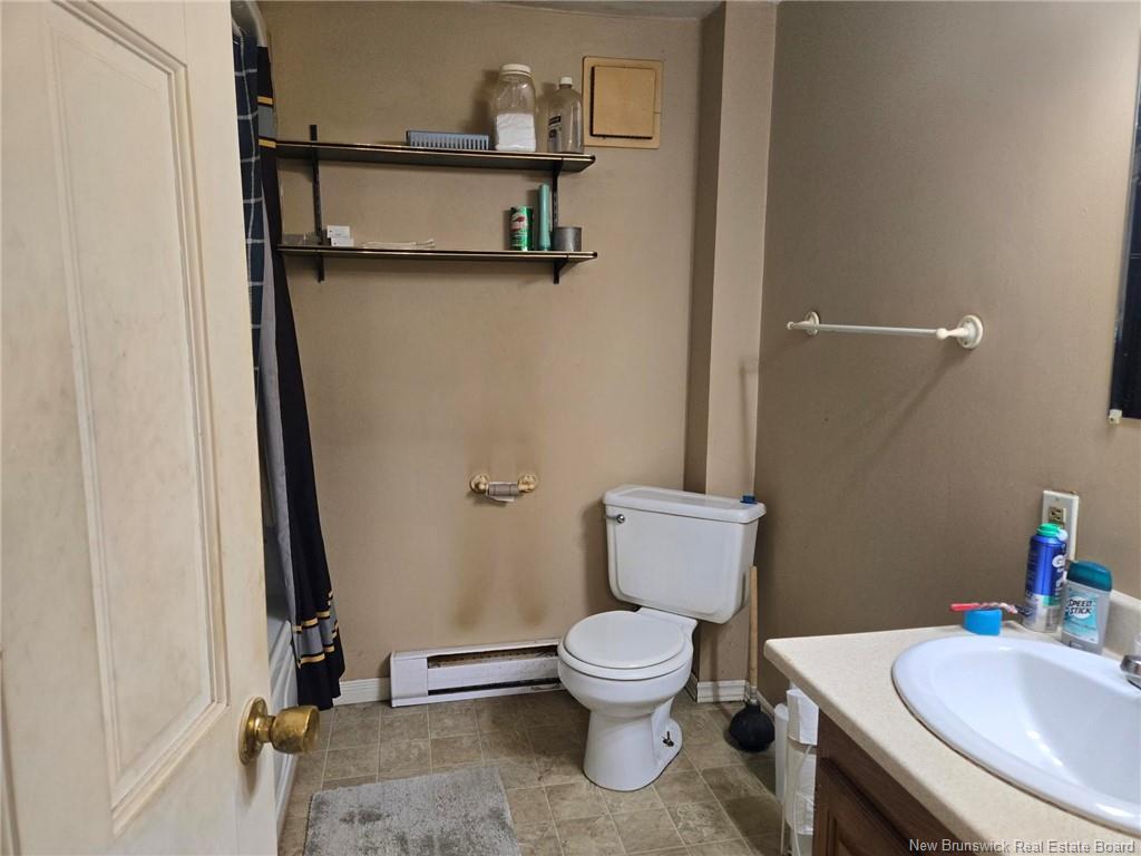 20 Wayne Ave, Moncton, NB