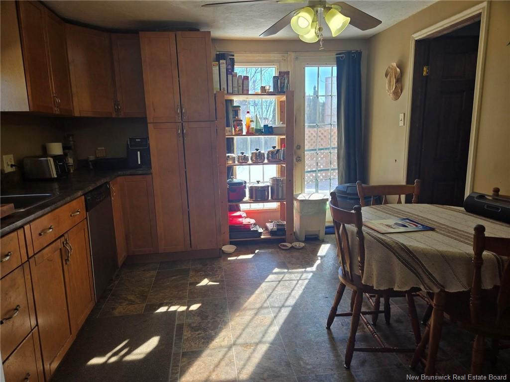 20 Wayne Ave, Moncton, NB