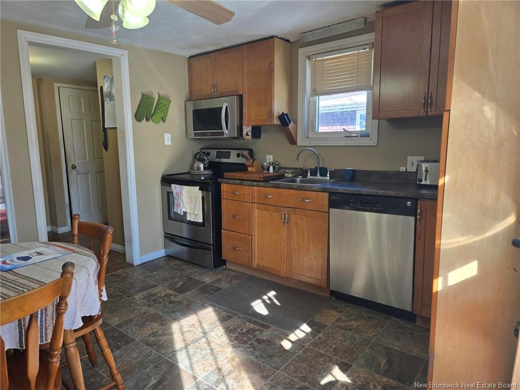 20 Wayne Ave, Moncton, NB