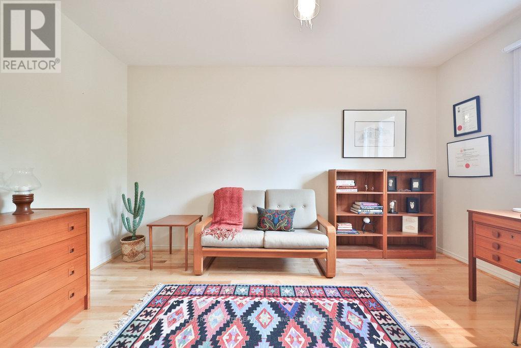 1995 Pitagora Court, Mississauga, ON - Indoor Photo Showing Bedroom